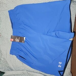 NWT Under Armour Loose Fit Heatgear Shorts Medium